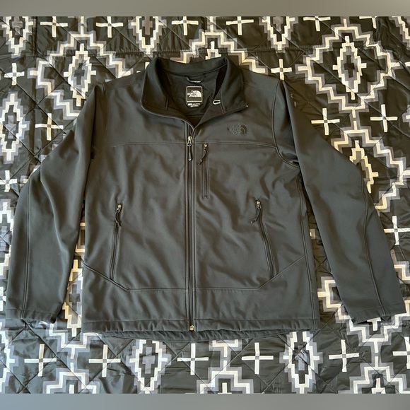 North Face shell jacket - Picture 1 of 9
